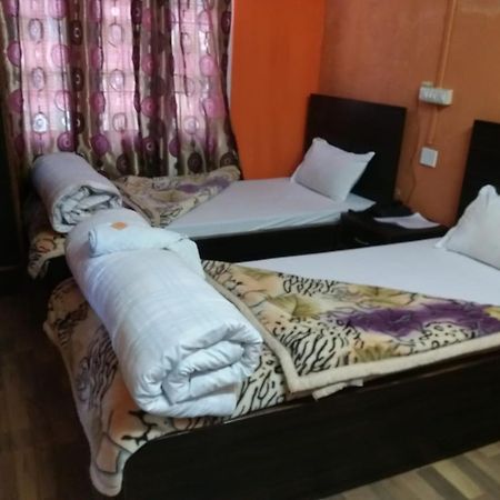 Vamoose Buddha Hotel Тауанг Екстериор снимка