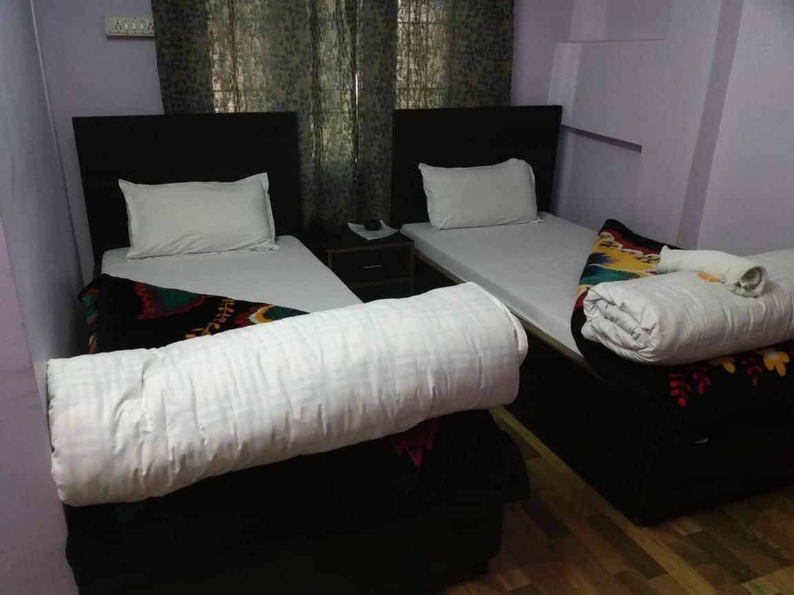 Vamoose Buddha Hotel Тауанг Екстериор снимка